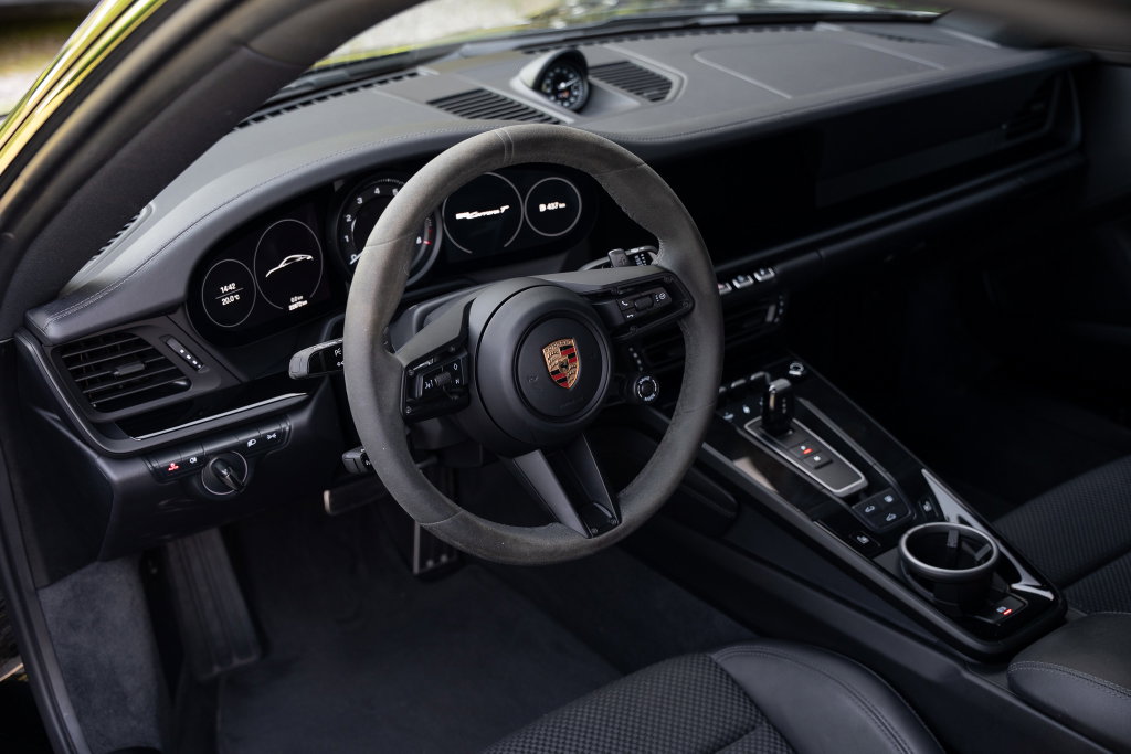 Porsche 992 Carrera T