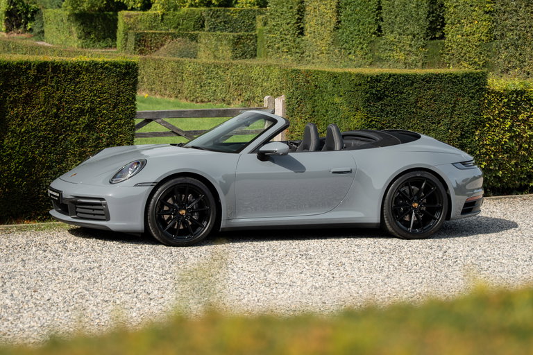 Porsche 992 Carrera 4