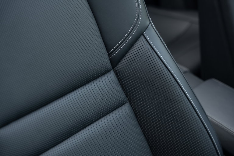 Porsche 992 Carrera 4