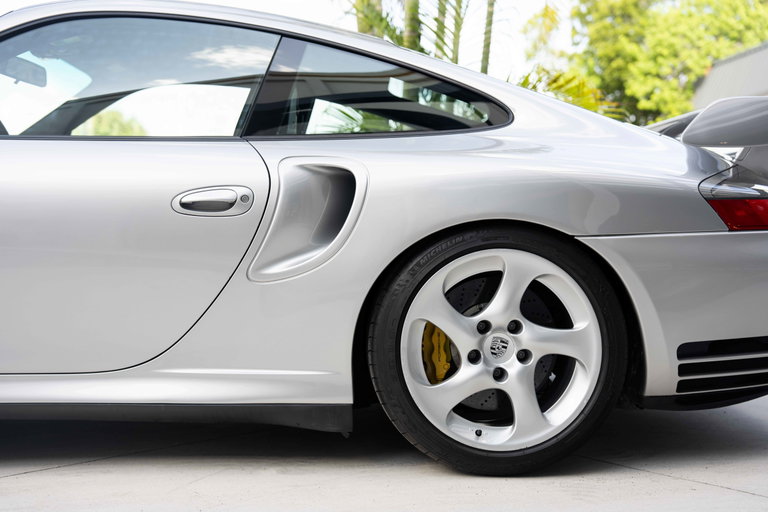 Porsche 996 GT2