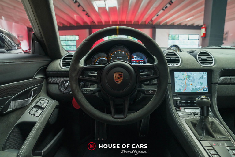 Porsche 718 Cayman GT4 RS