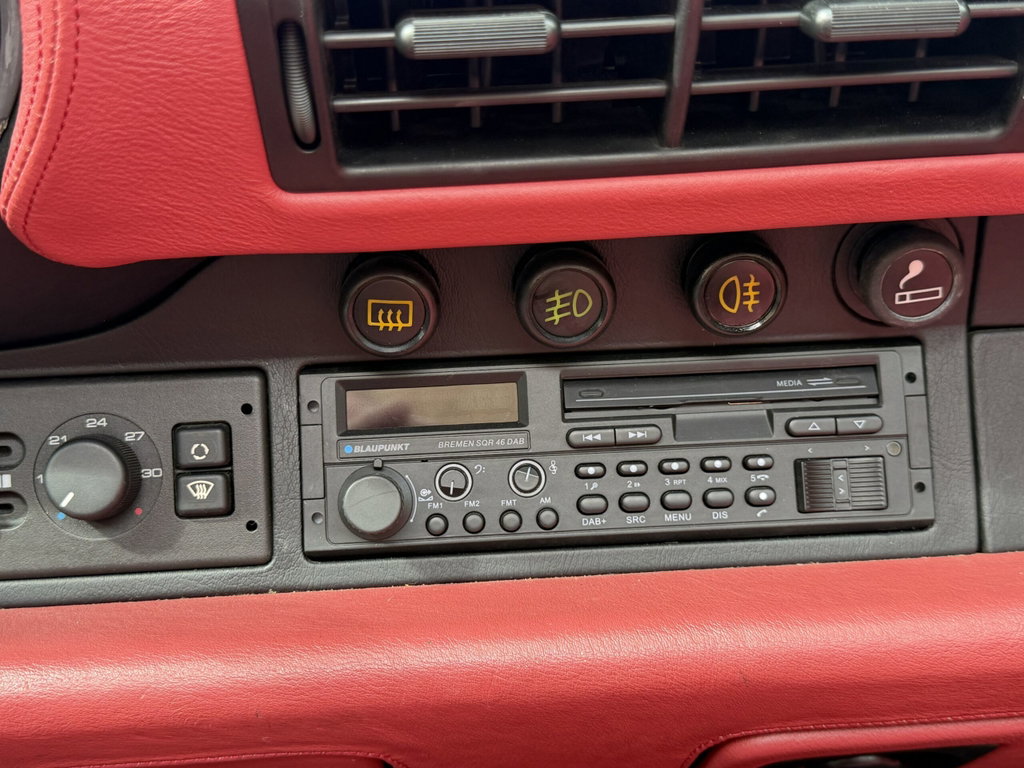 Porsche 964 Carrera 2 Cabrio WTL