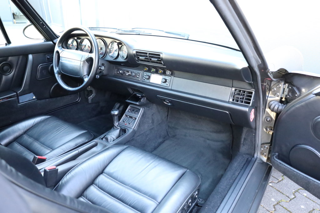Porsche 964 Carrera 4
