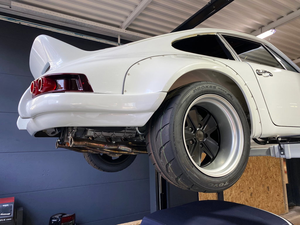 Porsche 911 Backdate
