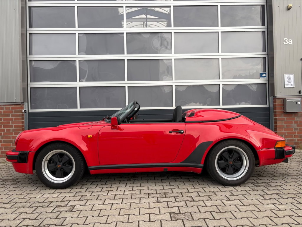Porsche 911 Carrera 3.2 Speedster