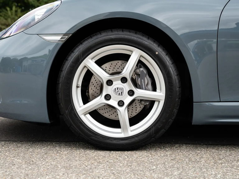Porsche 718 Boxster