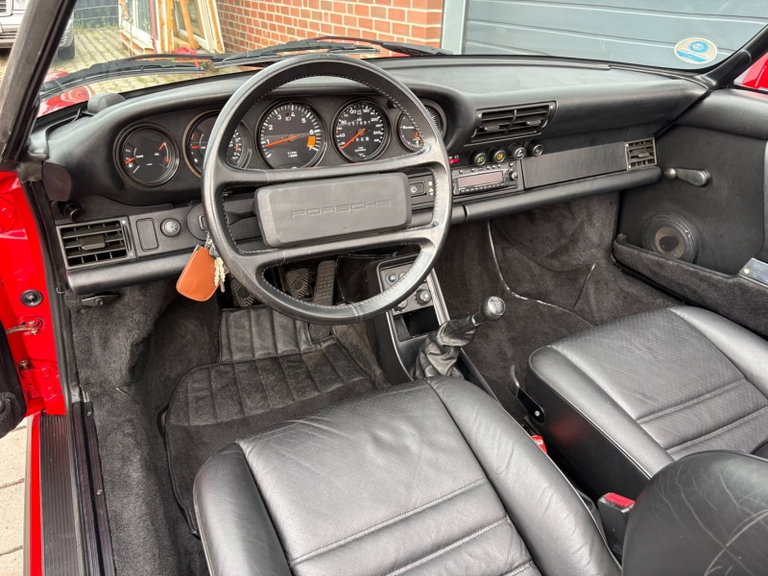 Porsche 911 Carrera 3.2 Speedster
