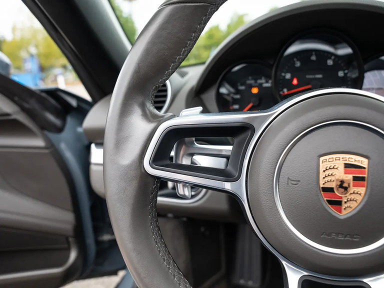 Porsche 718 Boxster