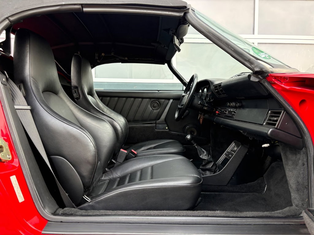 Porsche 911 Carrera 3.2 Speedster