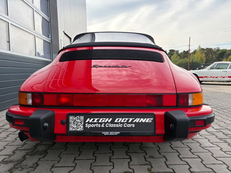 Porsche 911 Carrera 3.2 Speedster