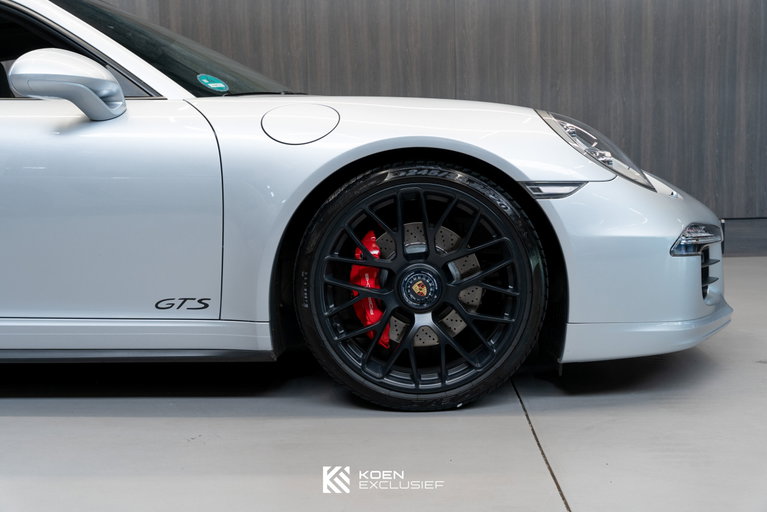 Porsche 991 Carrera GTS