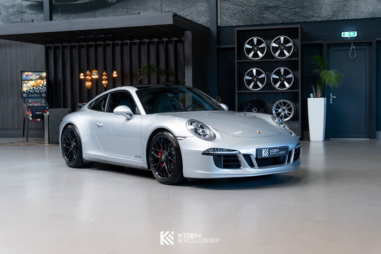 Porsche 991 Carrera GTS