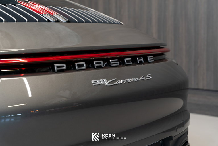 Porsche 992 Carrera 4S
