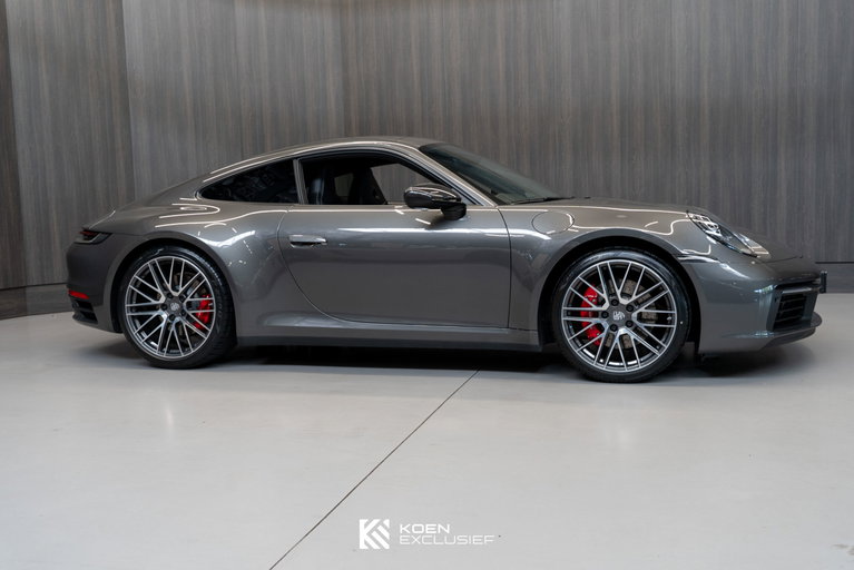 Porsche 992 Carrera 4S