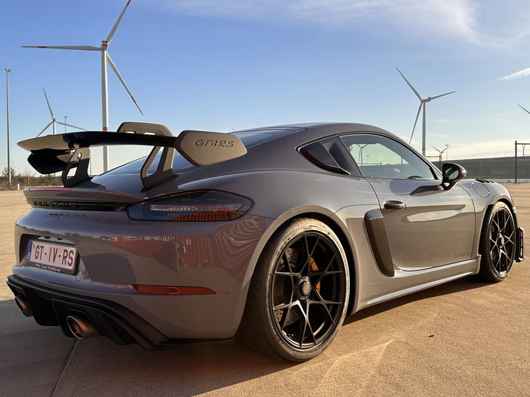 Porsche 718 Cayman GT4 RS