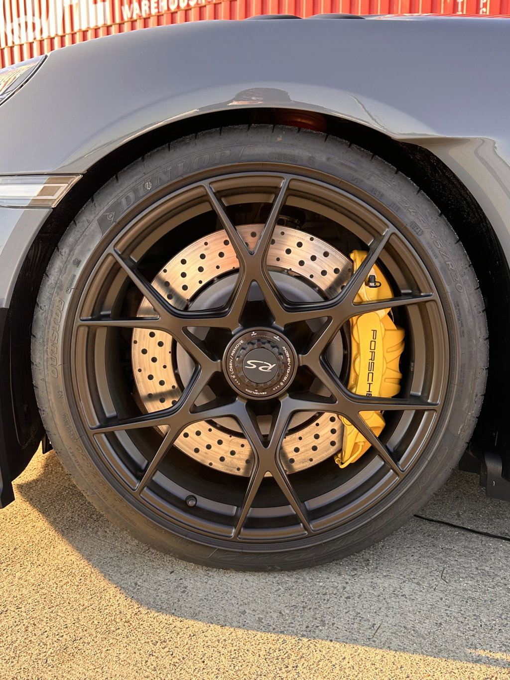 Porsche 718 Cayman GT4 RS