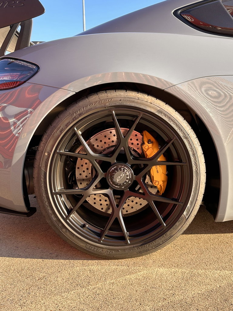 Porsche 718 Cayman GT4 RS