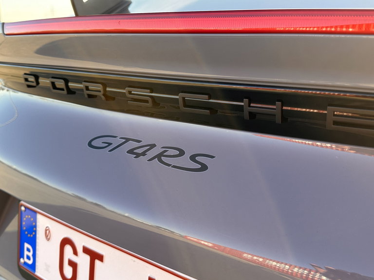 Porsche 718 Cayman GT4 RS