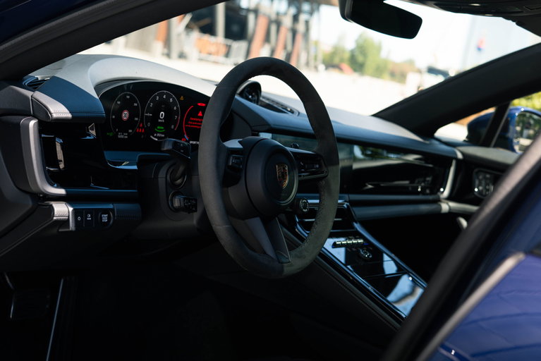 Porsche Panamera 4 E-Hybrid