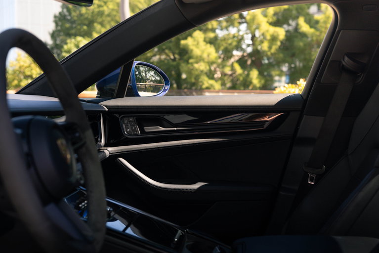 Porsche Panamera 4 E-Hybrid