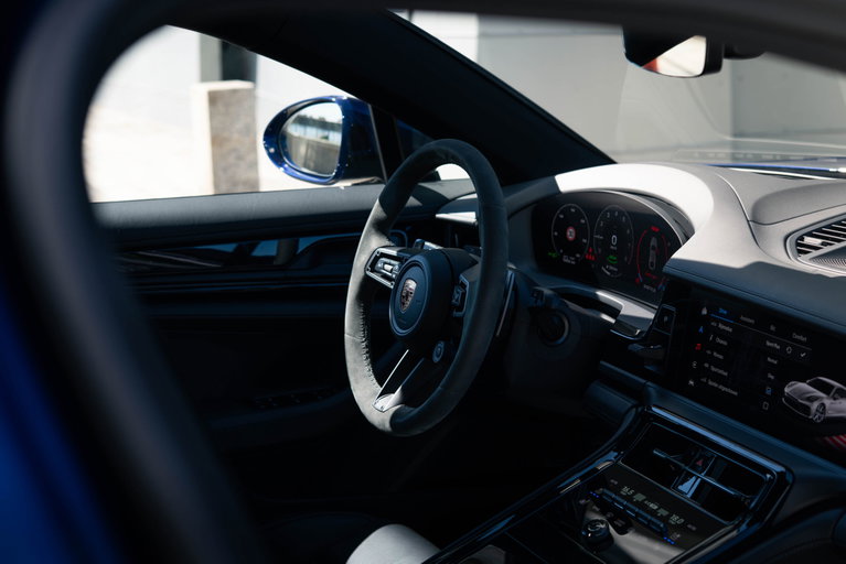 Porsche Panamera 4 E-Hybrid