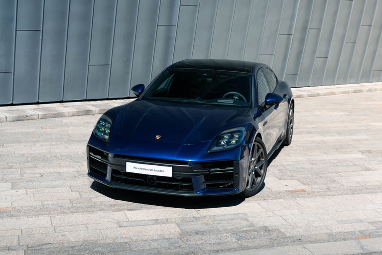 Porsche Panamera 4 E-Hybrid