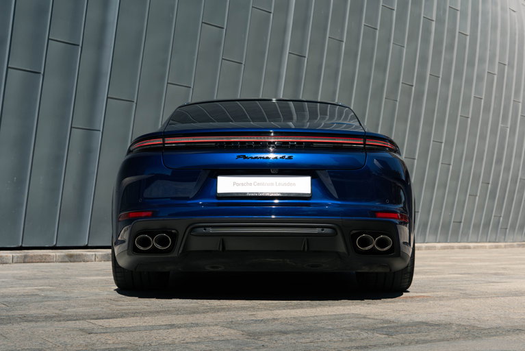 Porsche Panamera 4 E-Hybrid