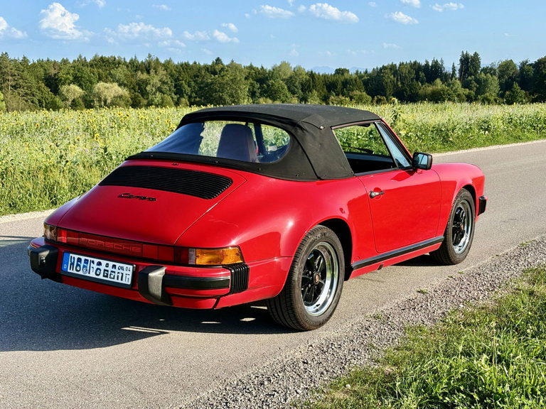 Porsche 911 Carrera 3.2