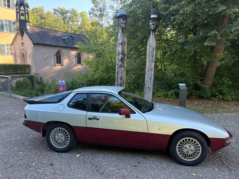 Porsche 924