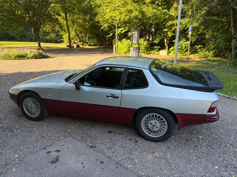 Porsche 924