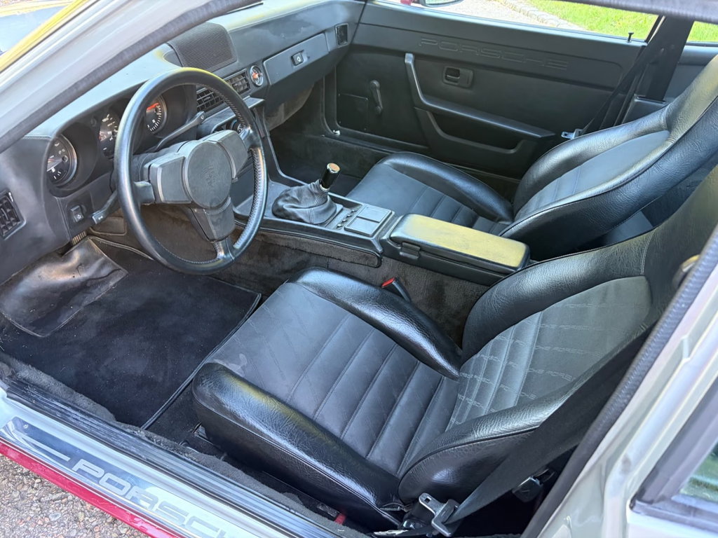 Porsche 924