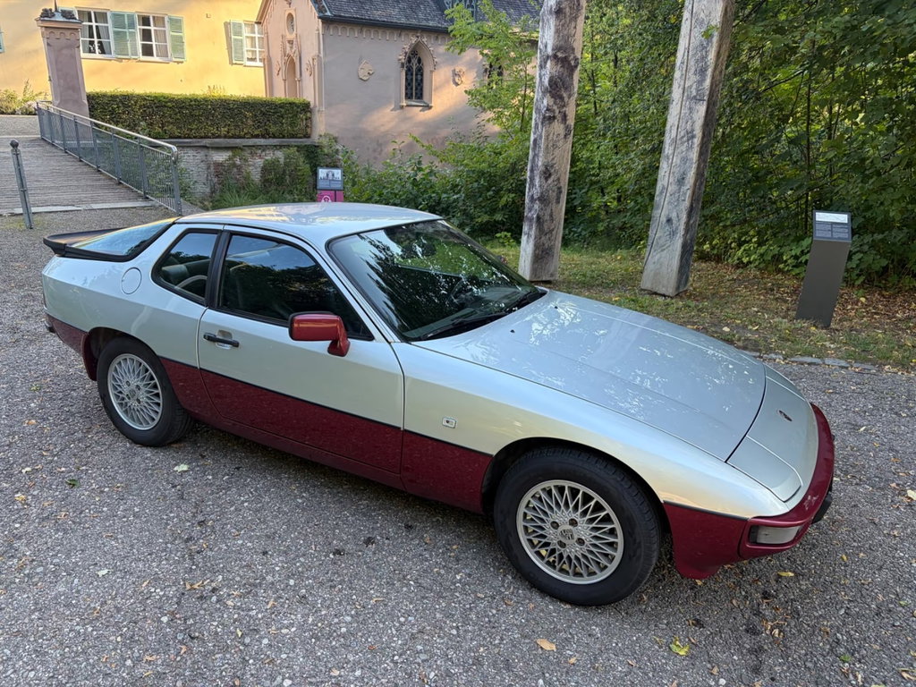 Porsche 924