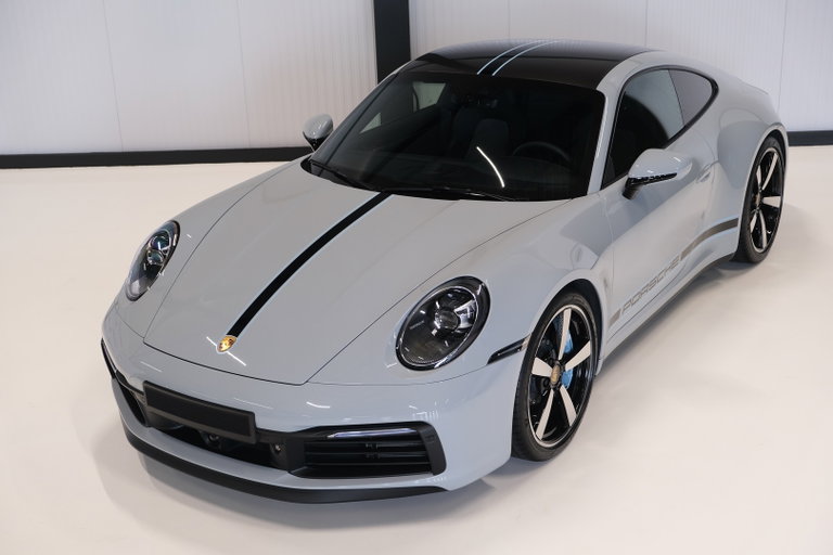 Porsche 992 Carrera 4S