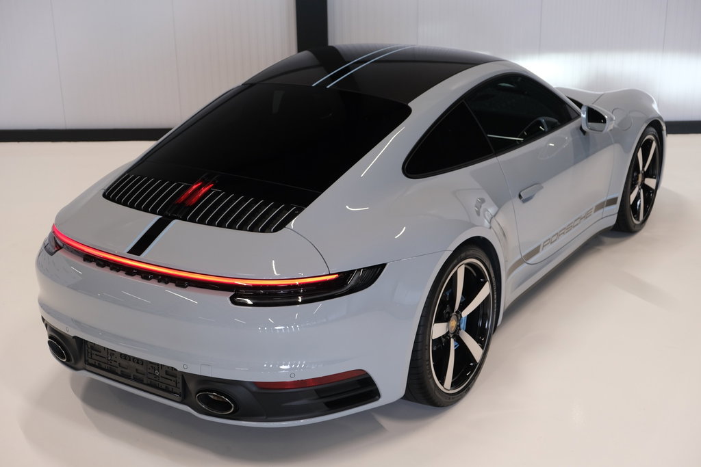 Porsche 992 Carrera 4S
