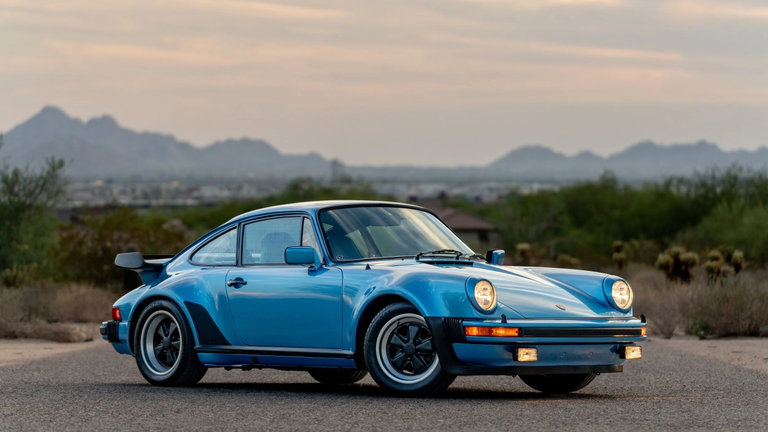 Porsche 911 Turbo 3.3