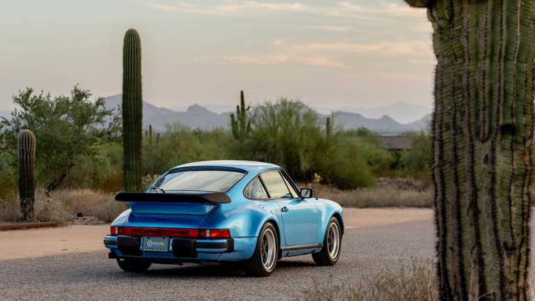 Porsche 911 Turbo 3.3 (US)