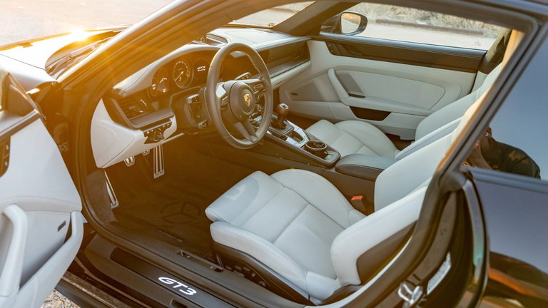 Porsche 992 GT3 Touring