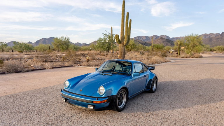 Porsche 911 Turbo 3.3 (US)