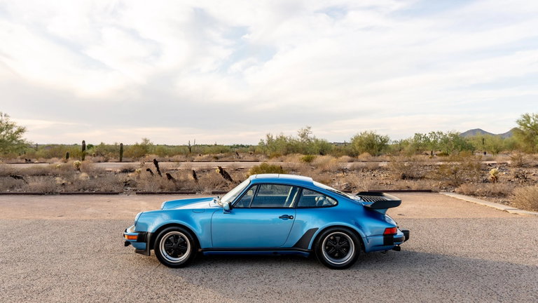Porsche 911 Turbo 3.3 (US)