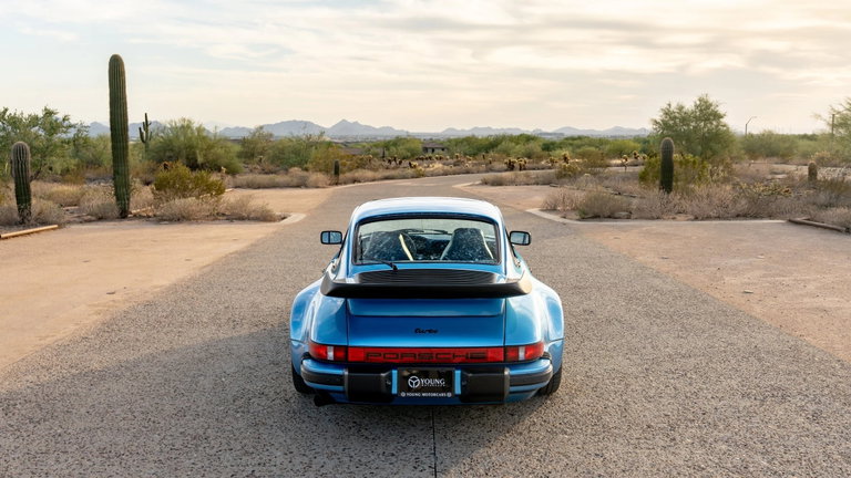 Porsche 911 Turbo 3.3 (US)