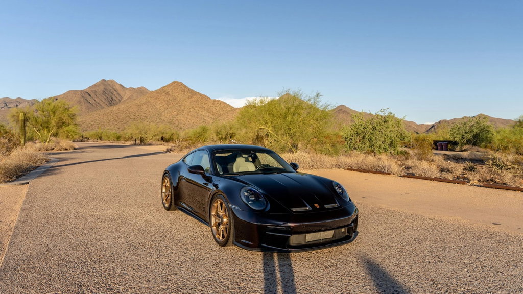 Porsche 992 GT3 Touring