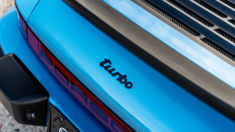 Porsche 911 Turbo 3.3 (US)