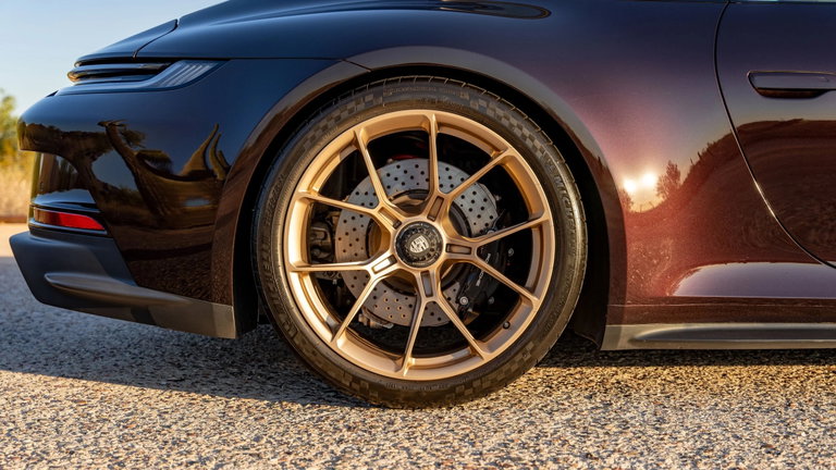 Porsche 992 GT3 Touring