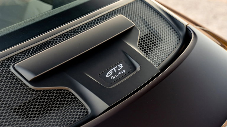 Porsche 992 GT3 Touring