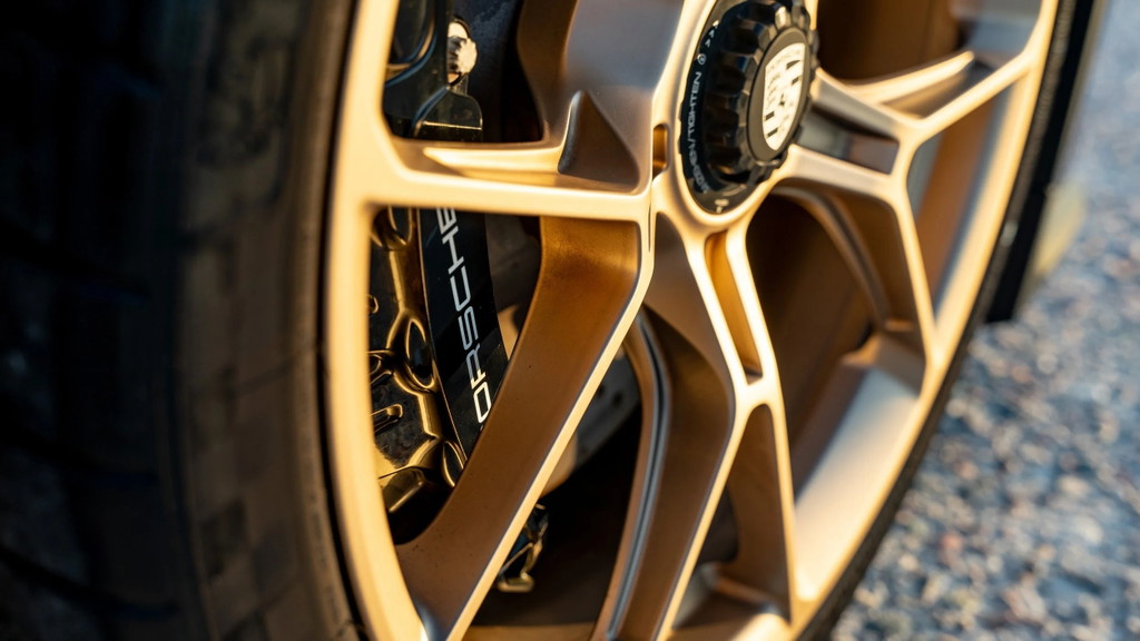 Porsche 992 GT3 Touring