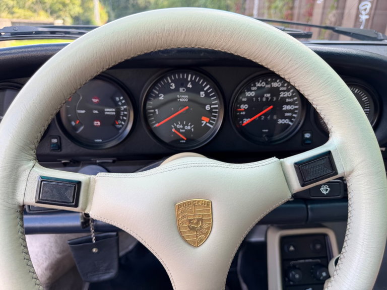 Porsche 911 Turbo 3.3