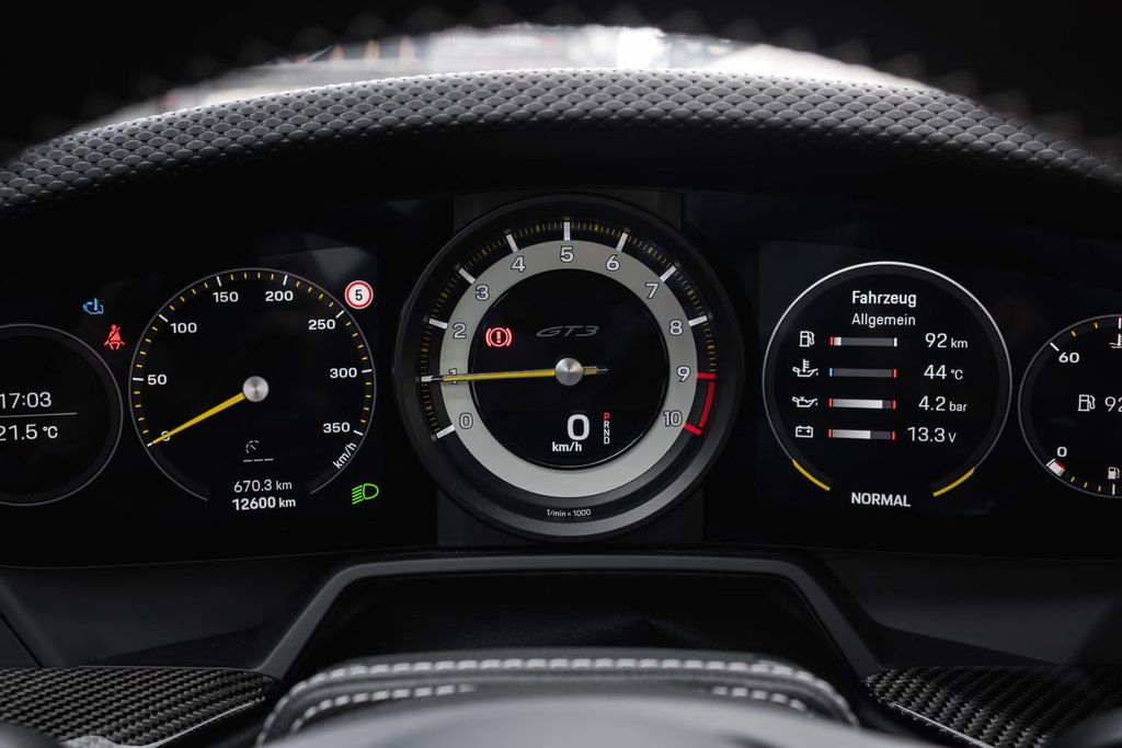 Porsche 992 GT3 Touring