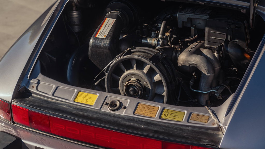 Porsche 911 Carrera 3.2
