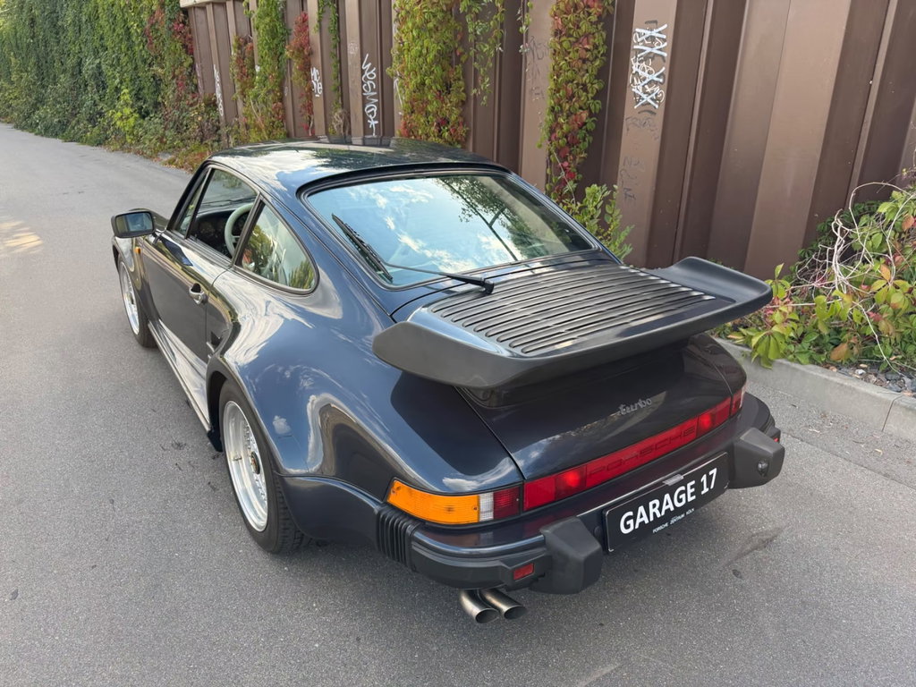 Porsche 911 Turbo 3.3