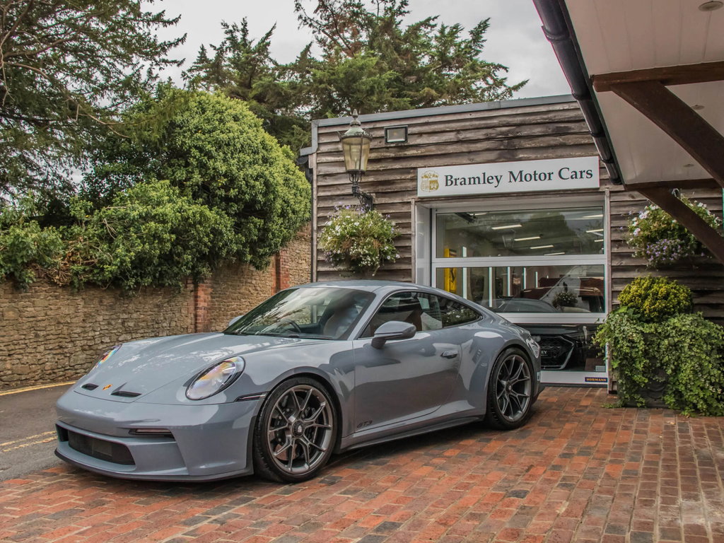 Porsche 992 GT3 Touring